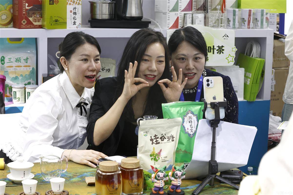 众盈彩合法正规吗